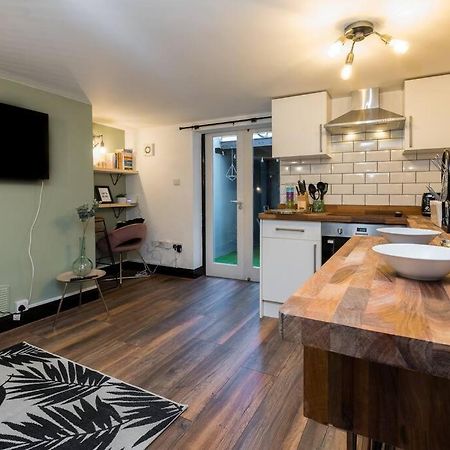 Modern 1-Bed Central Apartment With Outside Space Brighton Dış mekan fotoğraf