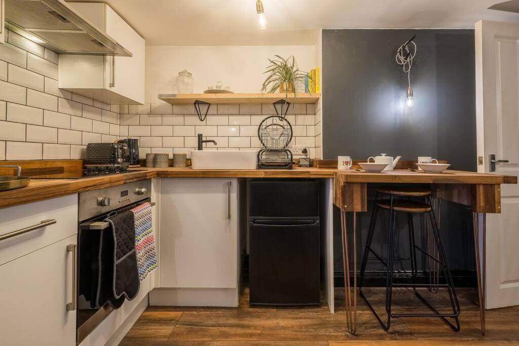 Modern 1-Bed Central Apartment With Outside Space Brighton Dış mekan fotoğraf