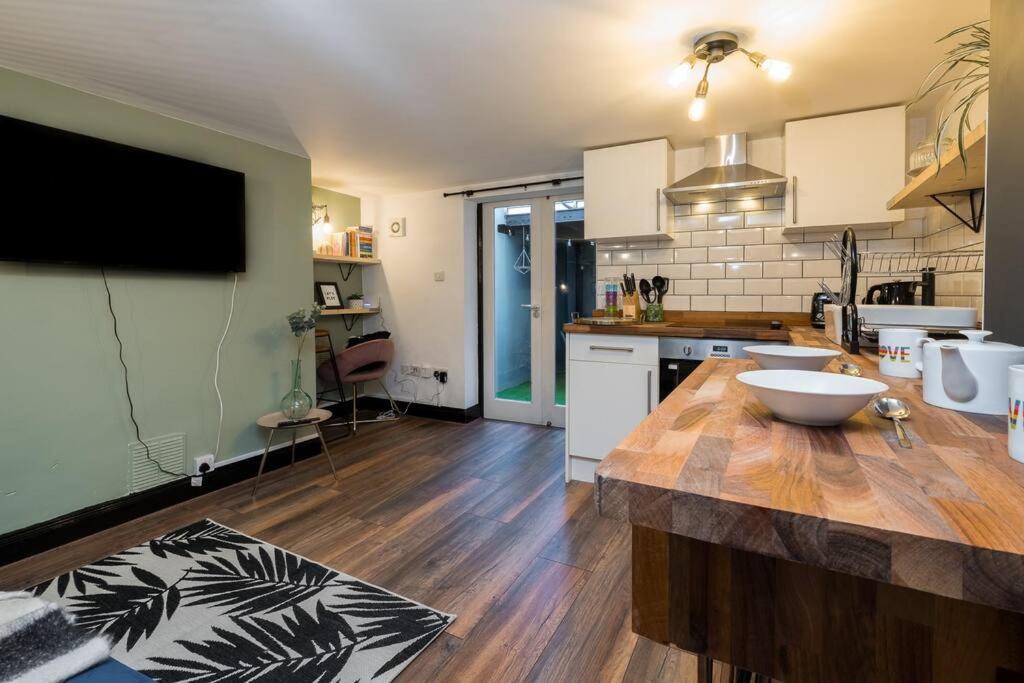 Modern 1-Bed Central Apartment With Outside Space Brighton Dış mekan fotoğraf